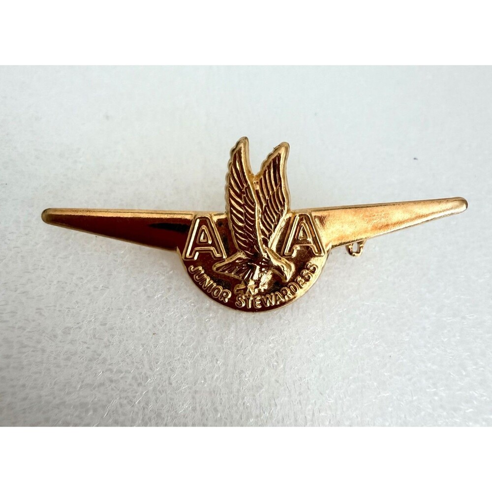 Vintage American Airlines AA Junior Stewardess Wings Pin Gold Tone Airline Badge